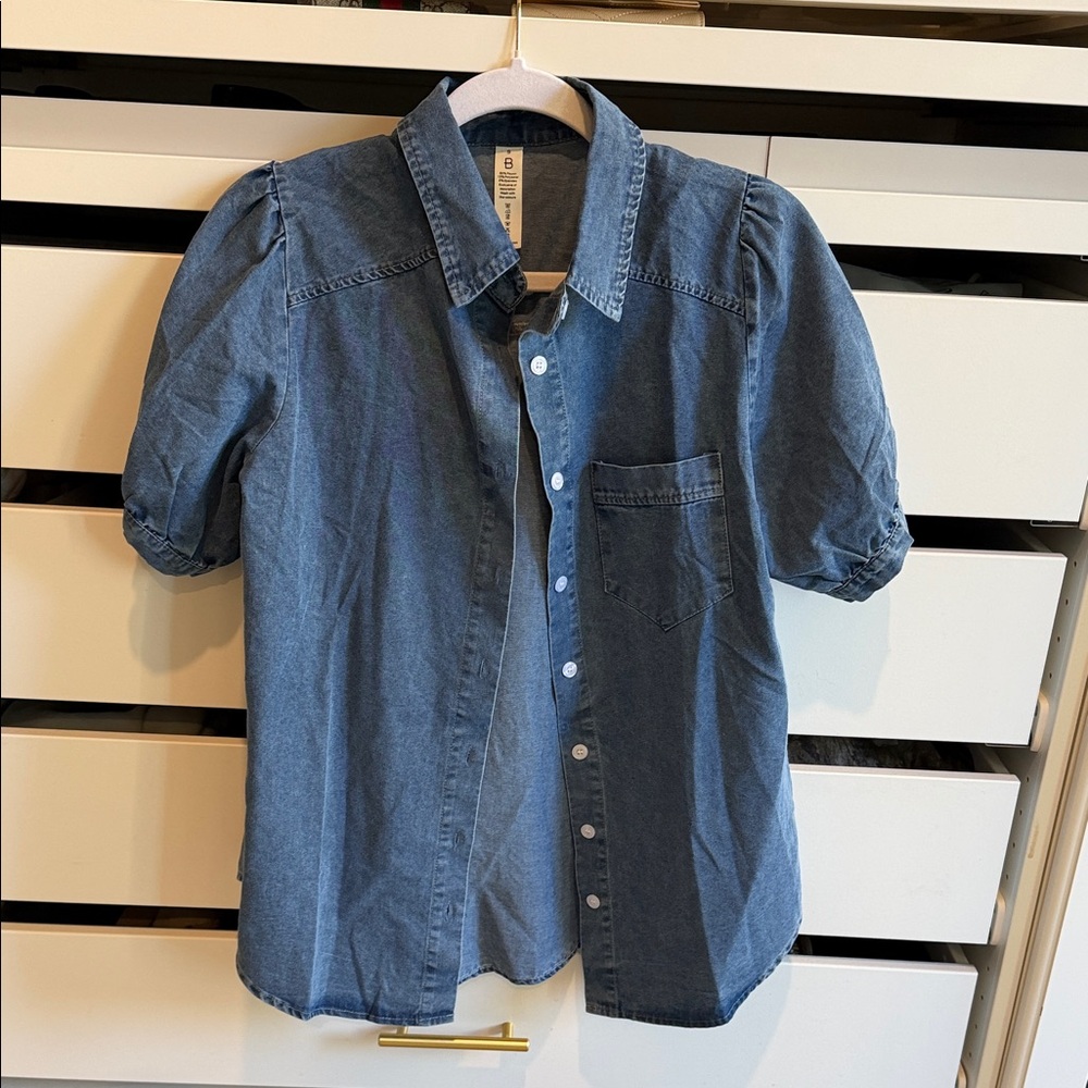 Short Sleeve Denim Button-Up Shirt - Blue